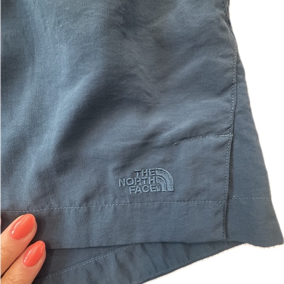 The North Face Nylon River Shorts with Belt Dark Blue M - Picture 4 of 13